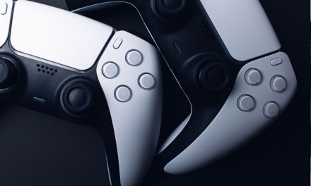 Gry na PS5 dla dwóch osób na jednej konsoli – praktyczny poradnik i najważniejsze informacje