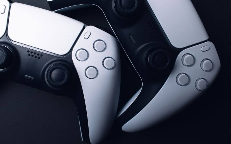 Gry na PS5 dla dwóch osób na jednej konsoli – praktyczny poradnik i najważniejsze informacje