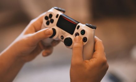 Kontroler dla małych dłoni do PS5 i Xbox – praktyczny poradnik